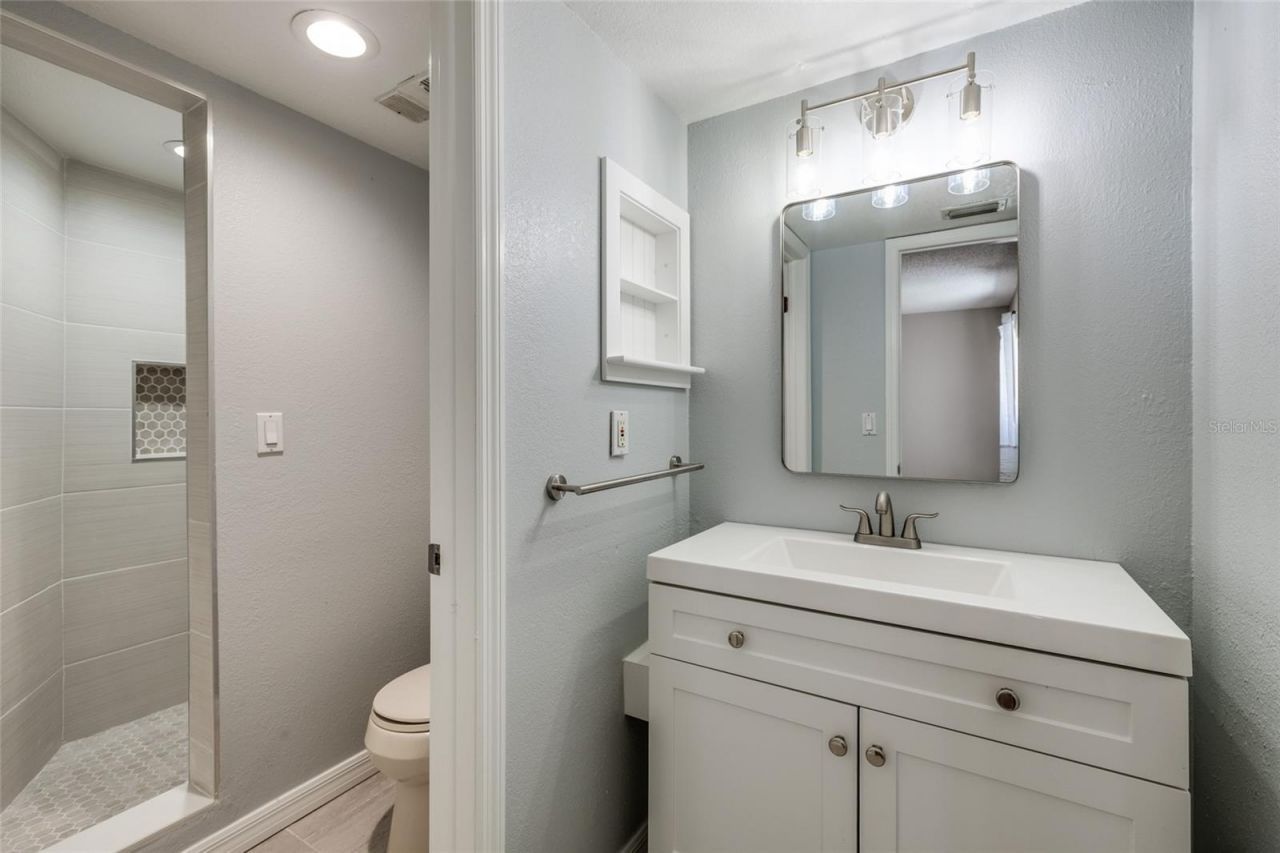 2480 Pelican Court, Unit 103R, Clearwater, FL 33762 Photo