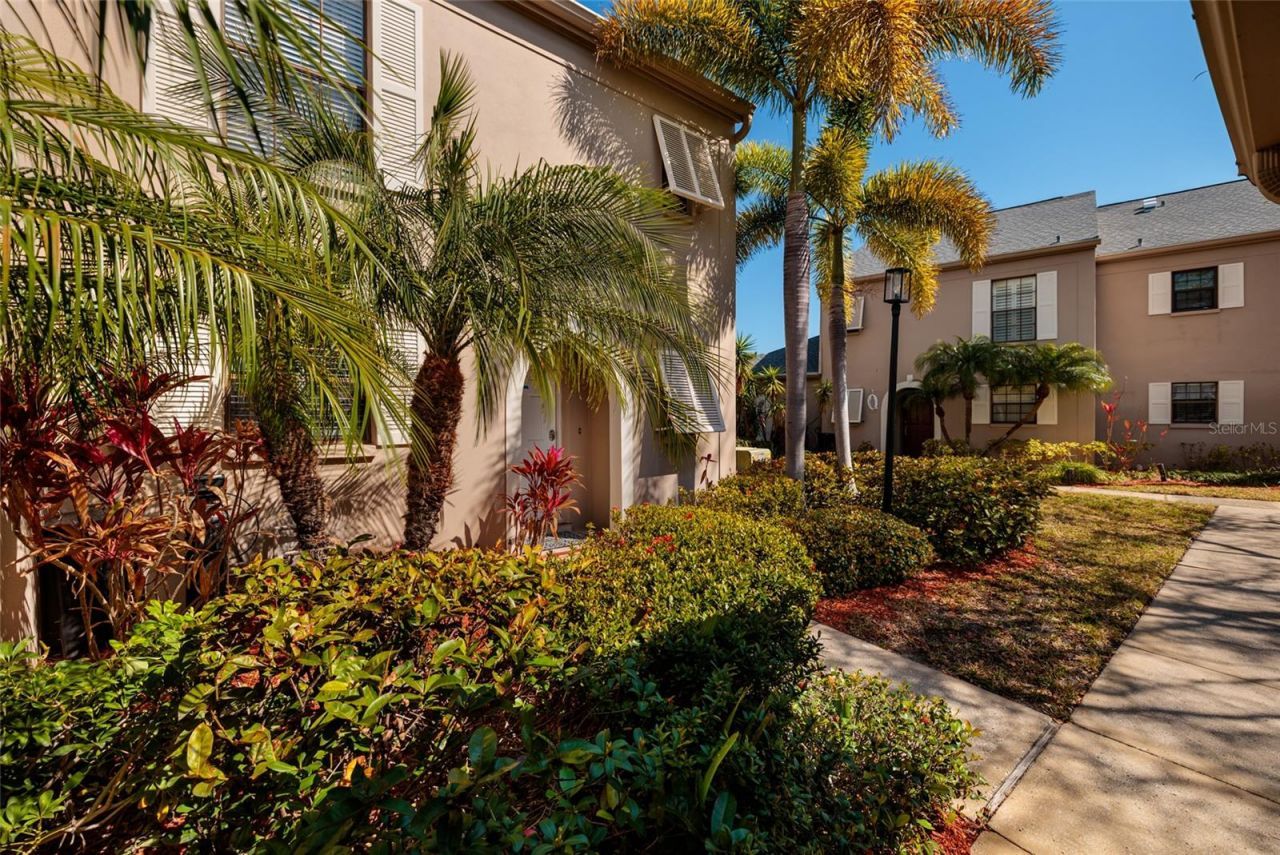 2480 Pelican Court, Unit 103R, Clearwater, FL 33762 Photo