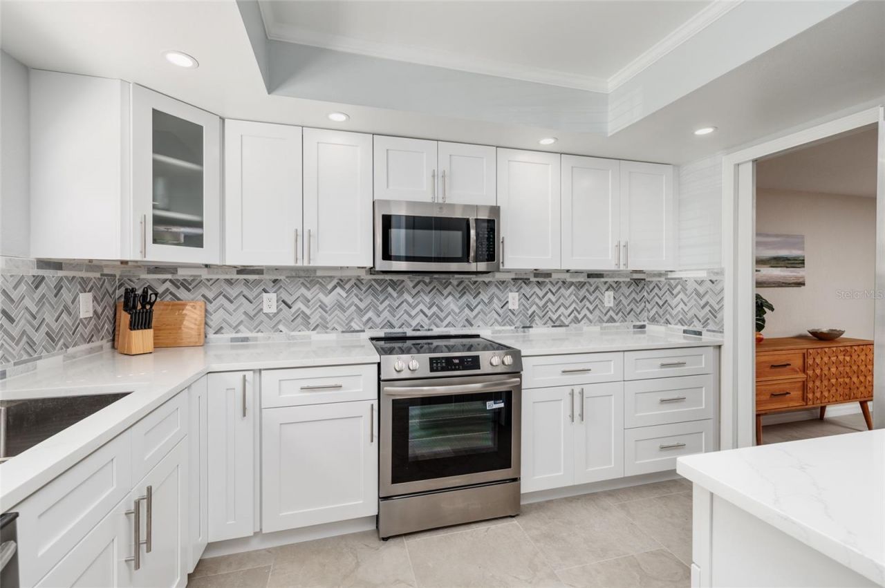 2480 Pelican Court, Unit 103R, Clearwater, FL 33762 Photo