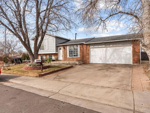4609 Fontana Way, Denver, CO 80239