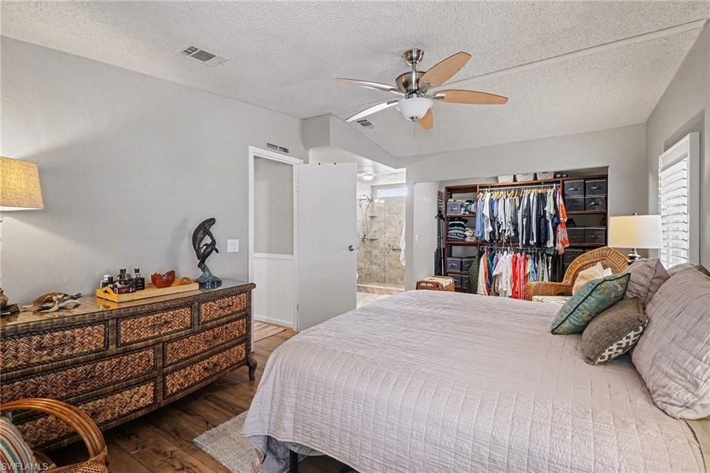 3094 Harpoon Ln , Saint James City, FL 33956 Photo