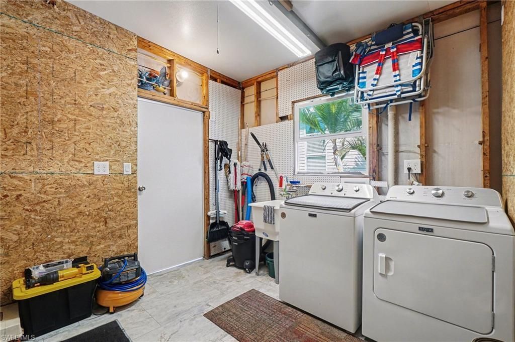 3094 Harpoon Ln , Saint James City, FL 33956 Photo