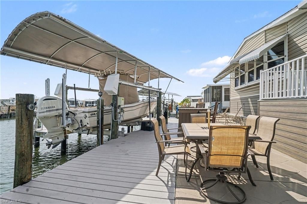 3094 Harpoon Ln , Saint James City, FL 33956 Photo