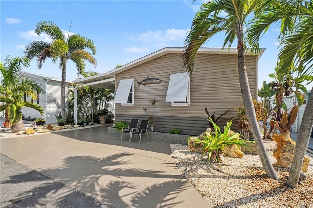 3094 Harpoon Ln , Saint James City, FL 33956 Photo