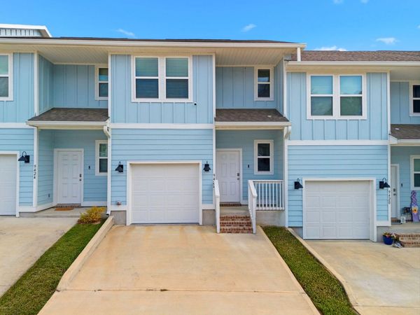 9422 Nature Creek Lane, Pensacola, FL 32526