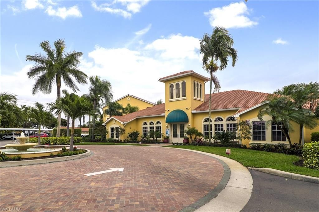 4610 Saint Croix Ln, Unit 1031, Naples, FL 34109 Photo