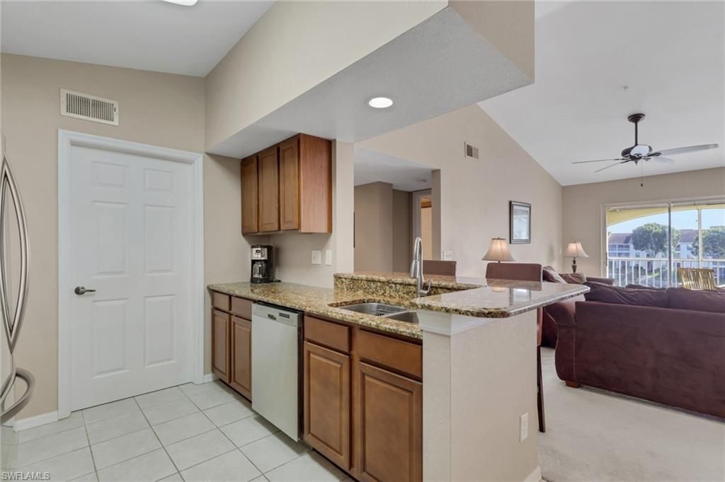 4610 Saint Croix Ln, Unit 1031, Naples, FL 34109 Photo