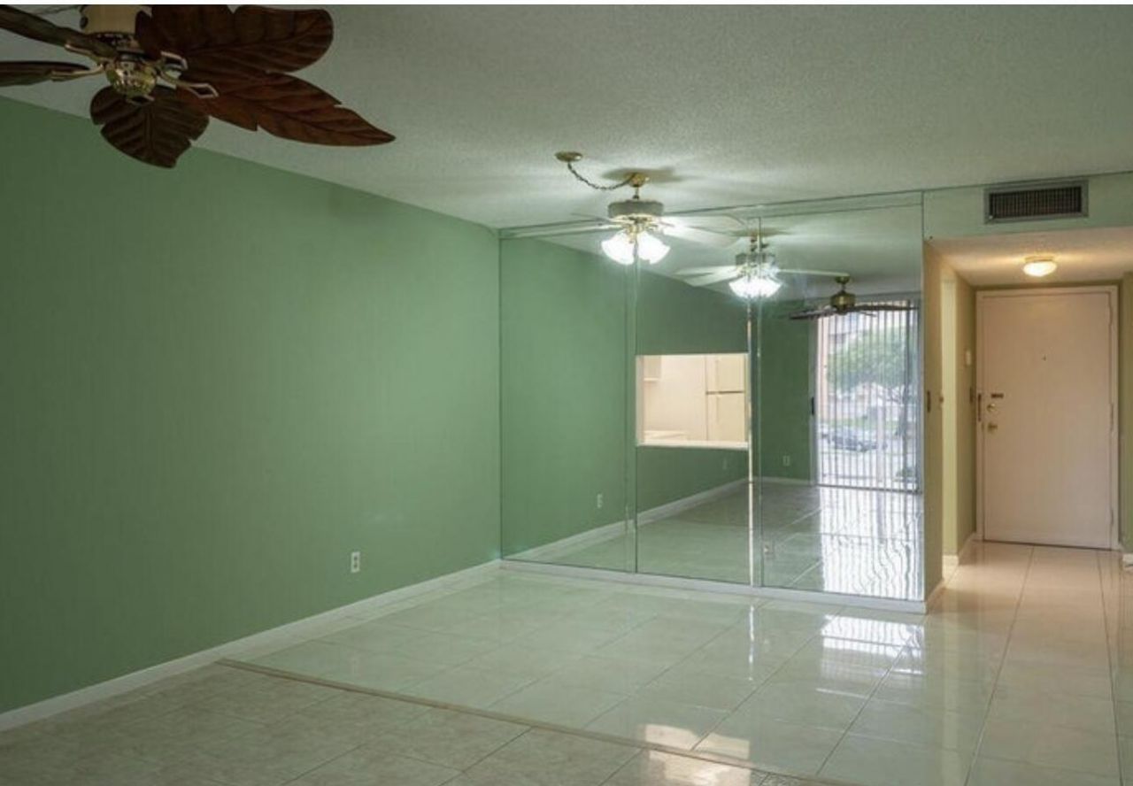 500 Executive Center Drive, Unit 2h, West Palm Beach, FL 33401 Photo