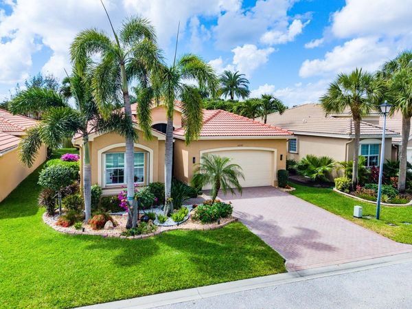 10797 Carmelcove Circle, Boynton Beach, FL 33473