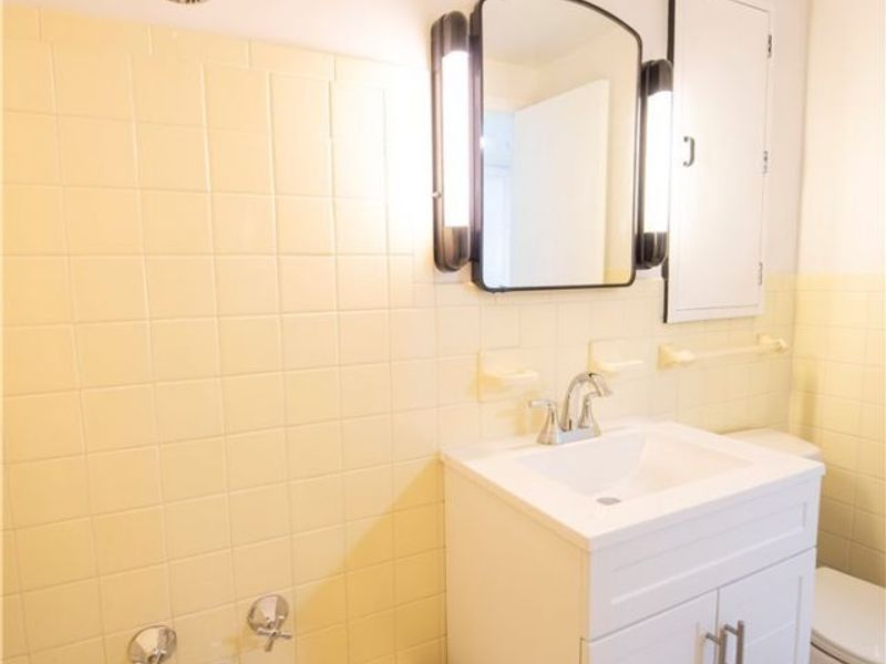 19901 Van Aken Boulevard, Unit 205, Shaker Heights, OH 44122 Photo 15