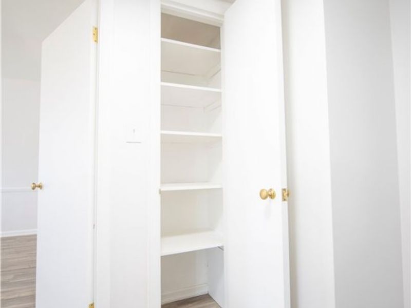 19901 Van Aken Boulevard, Unit 205, Shaker Heights, OH 44122 Photo 32