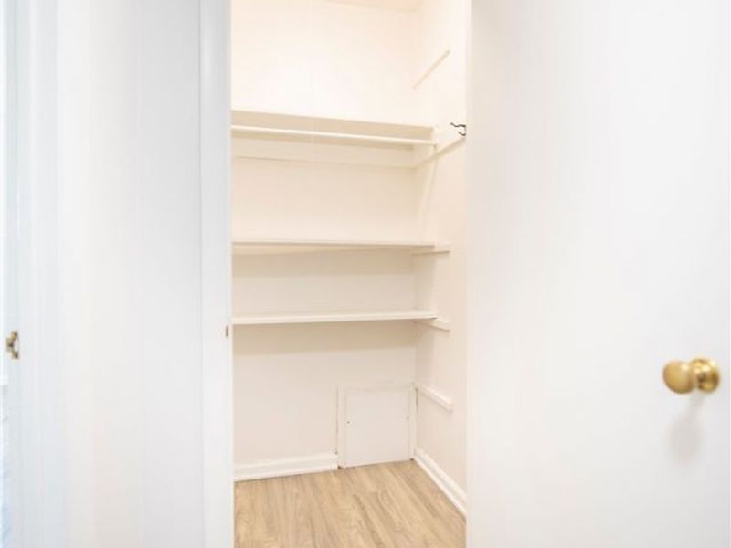 19901 Van Aken Boulevard, Unit 205, Shaker Heights, OH 44122 Photo 33