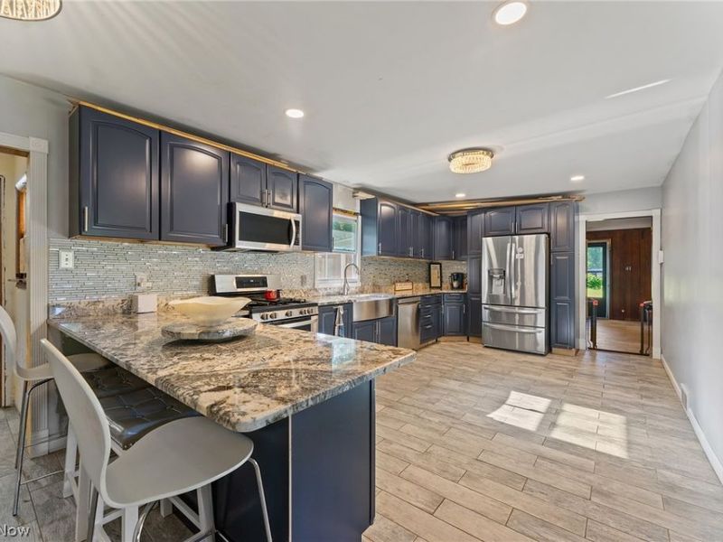 944 McDonald Avenue, Mc Donald, OH 44437 Photo 10