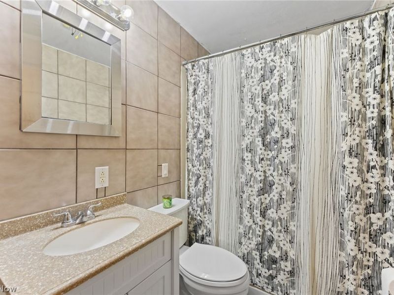 944 McDonald Avenue, Mc Donald, OH 44437 Photo 21