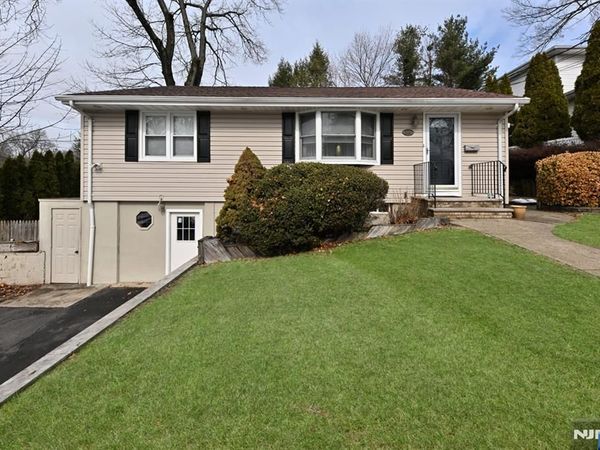 888 Edison Street, Twp of Washington, NJ 07676