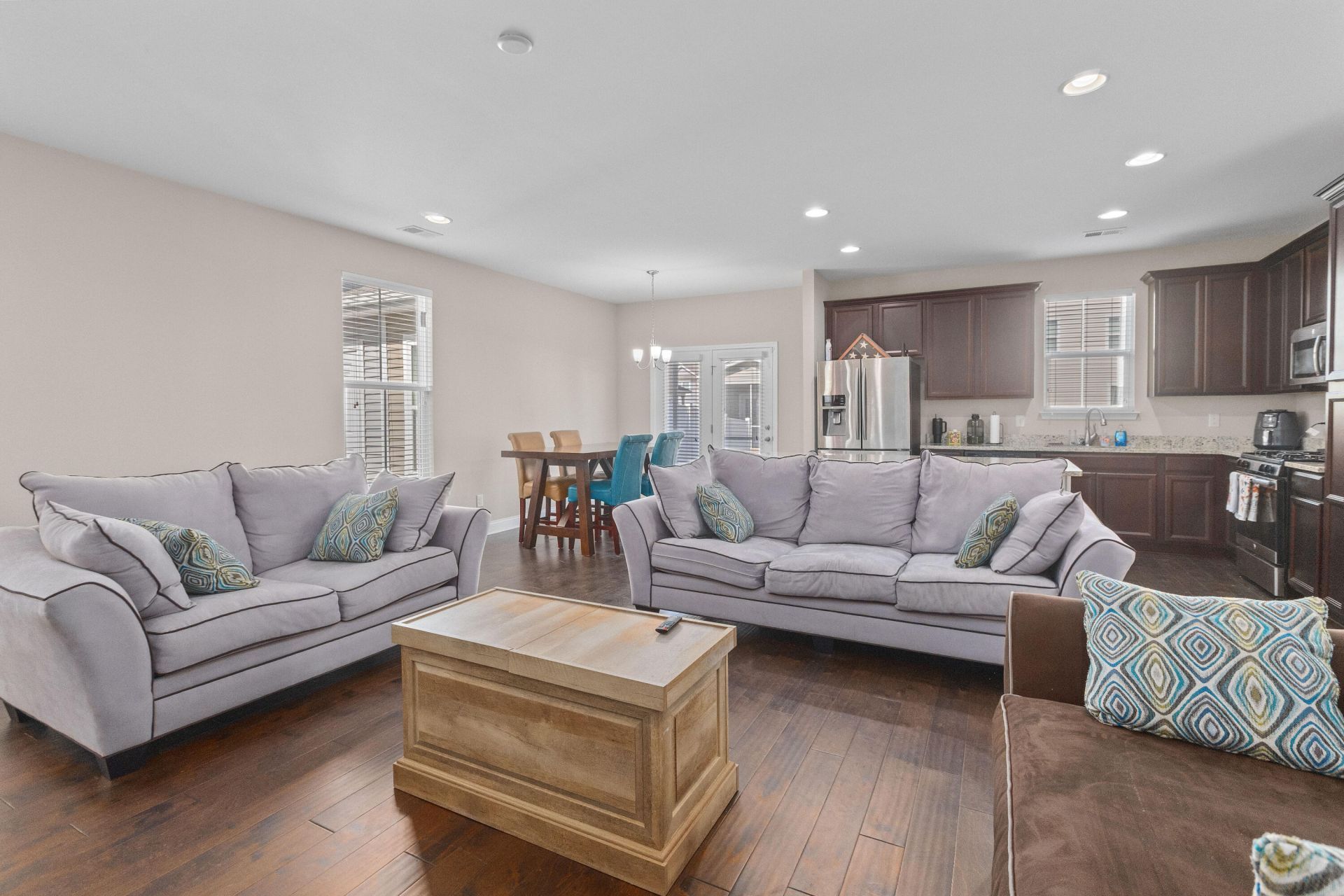 3902 Poplar Grove Place Photo 12