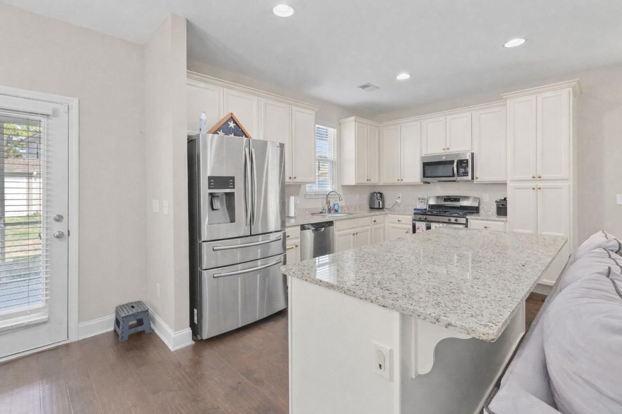 3902 Poplar Grove Place Photo 16