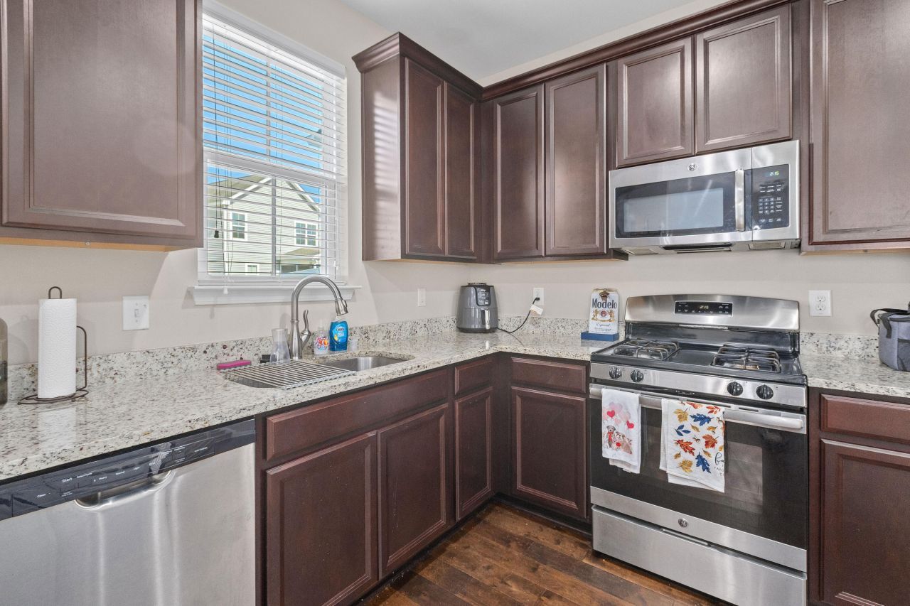 3902 Poplar Grove Place Photo 20