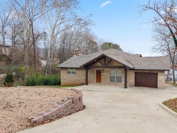 38 Winnebago Circle, Cherokee Village, AR 72529