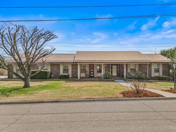 7033 S Crest Avenue, Talbott, TN 37877