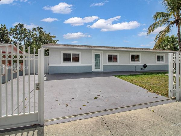 11740 SW 182nd Ter, Miami, FL 33177