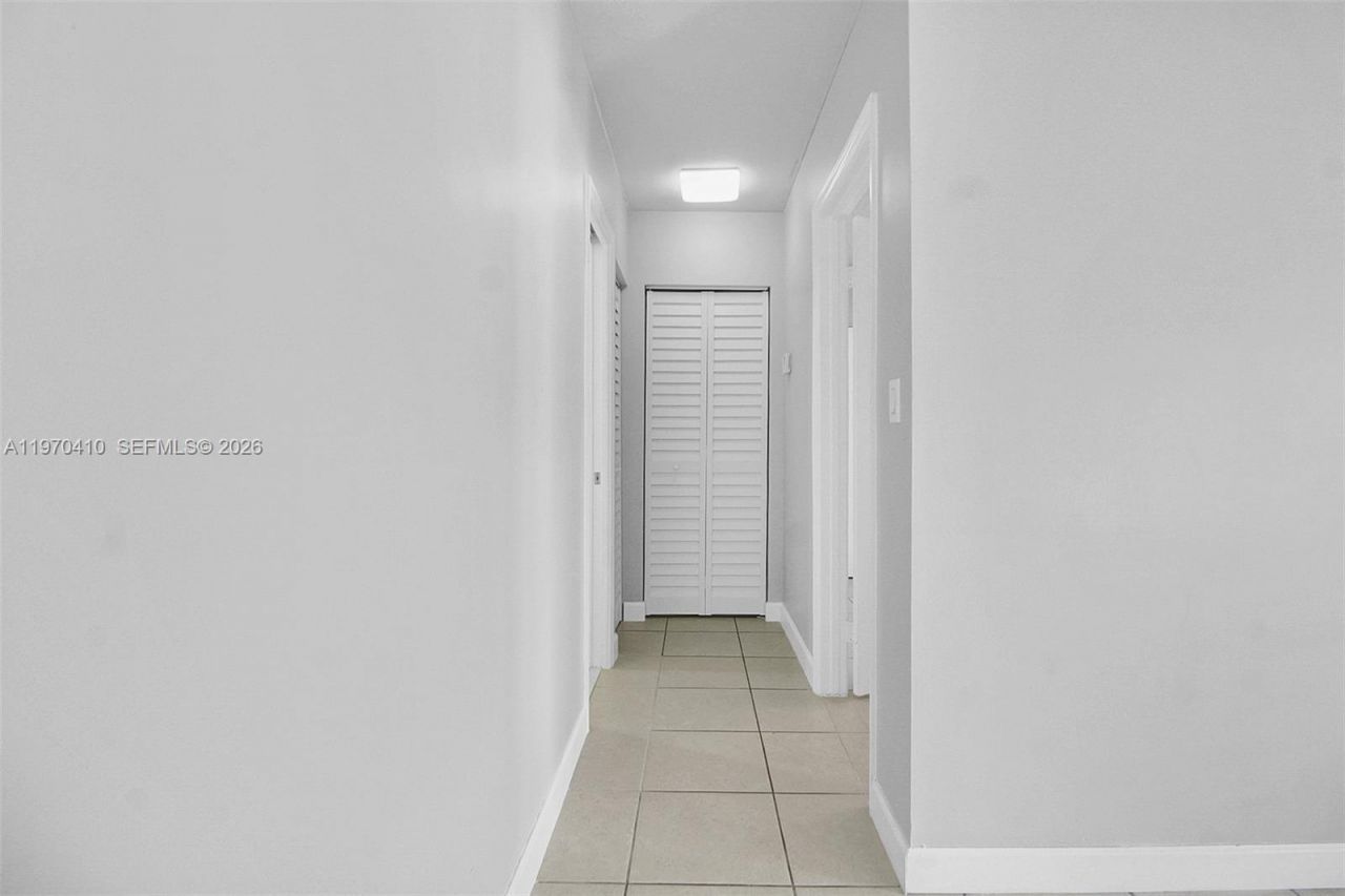 11740 SW 182nd Ter, Miami, FL 33177 Photo