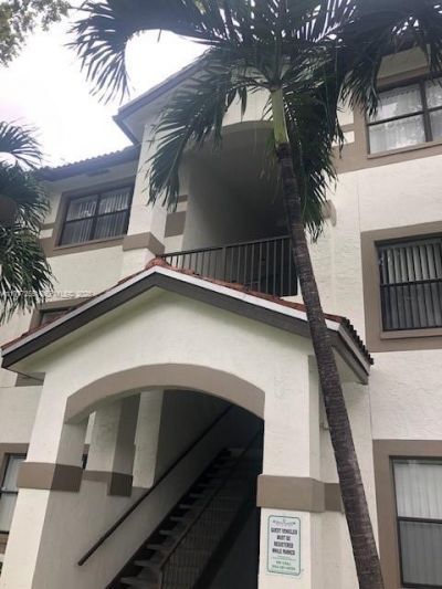 550 S Park Rd , Unit 32-8, Hollywood, FL 33021 Photo