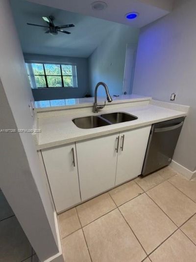 550 S Park Rd , Unit 32-8, Hollywood, FL 33021 Photo
