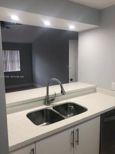 550 S Park Rd , Unit 32-8, Hollywood, FL 33021 Photo