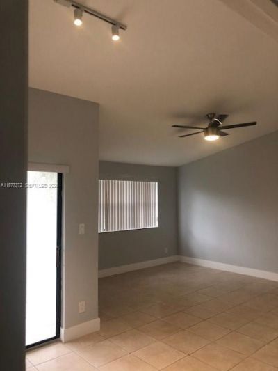 550 S Park Rd, Unit 32-8, Hollywood, FL 33021 Photo
