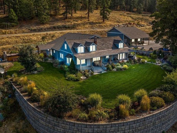 15717 E Cooper Rd, Mead, WA 99021