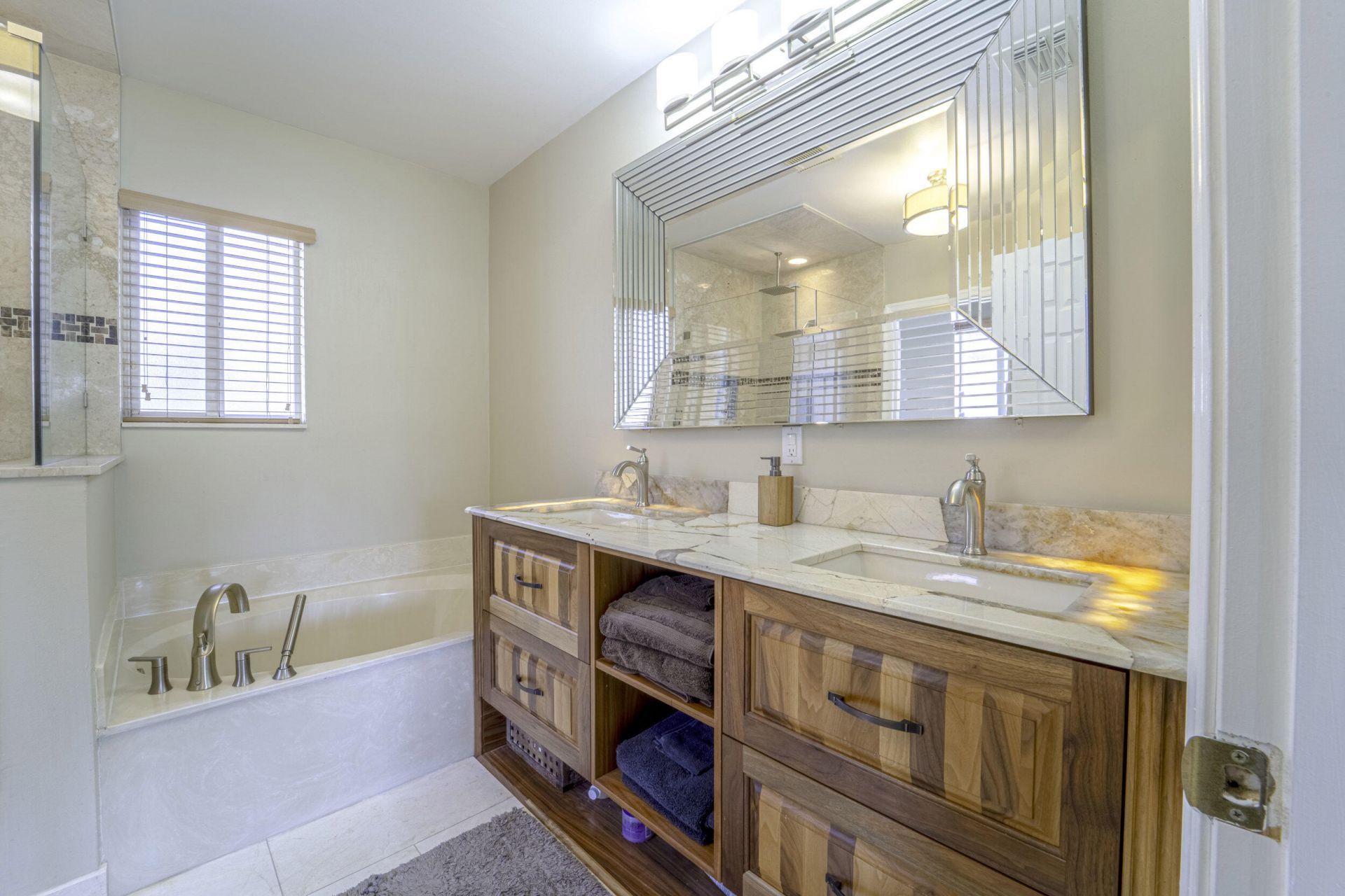6770 Aliso Avenue, West Palm Beach, FL 33413 Photo