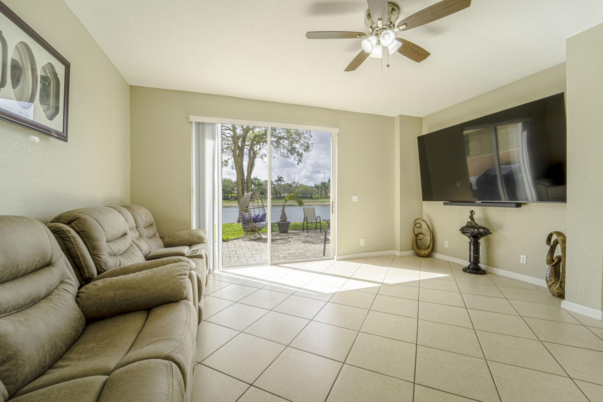 6770 Aliso Avenue, West Palm Beach, FL 33413 Photo