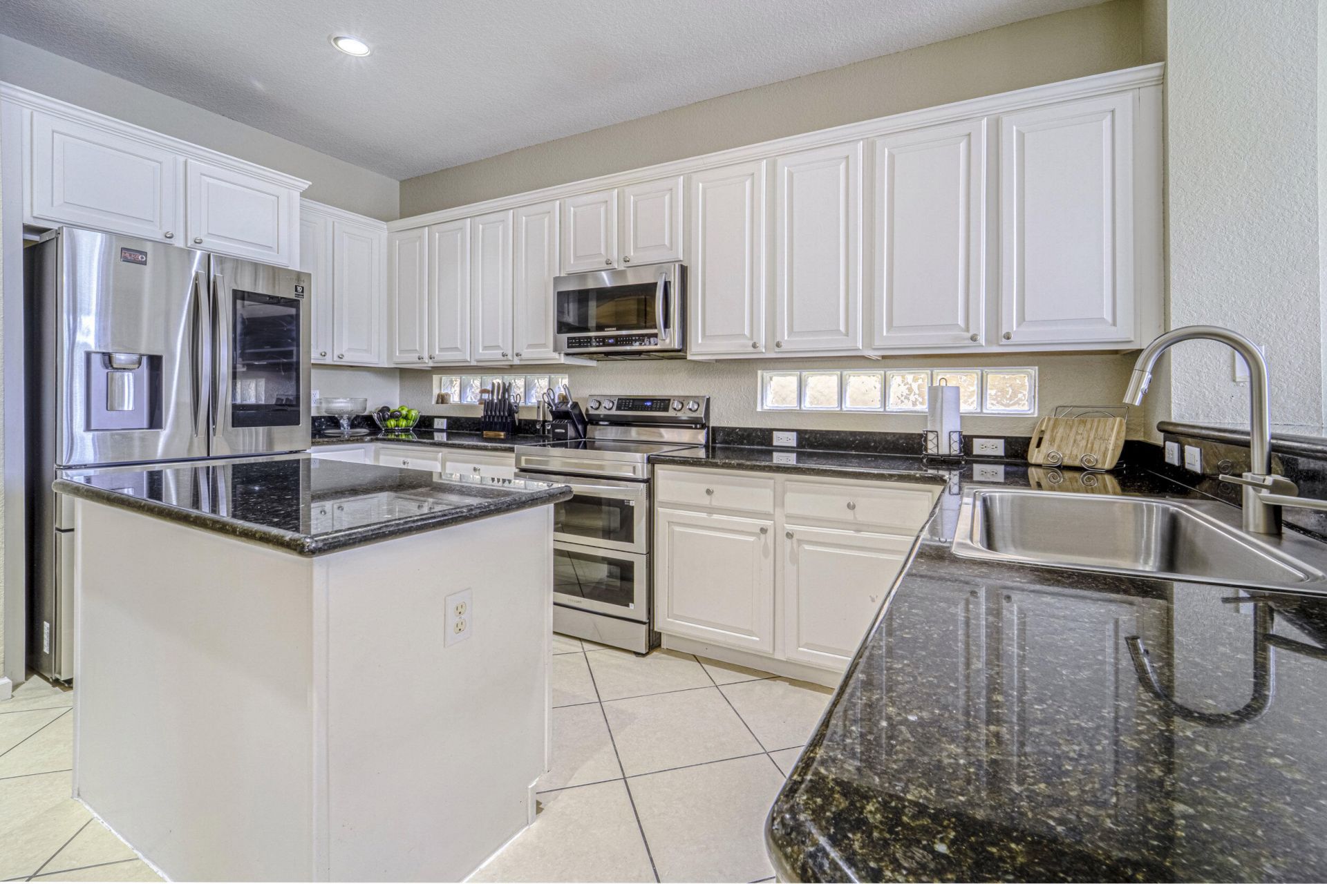 6770 Aliso Avenue, West Palm Beach, FL 33413 Photo