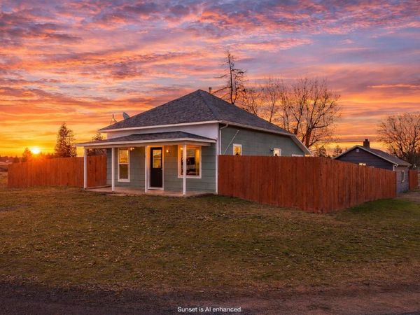 327 S Stanley St, Medical Lake, WA 99022