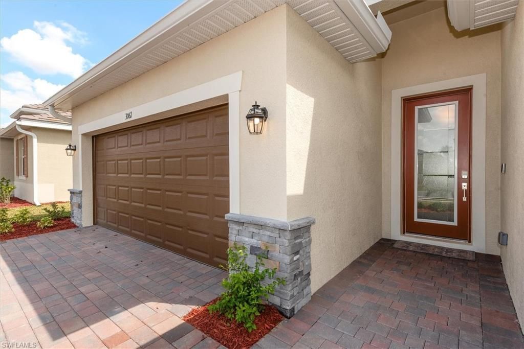 3061 Weston Manor Dr, Alva, FL 33920 Photo