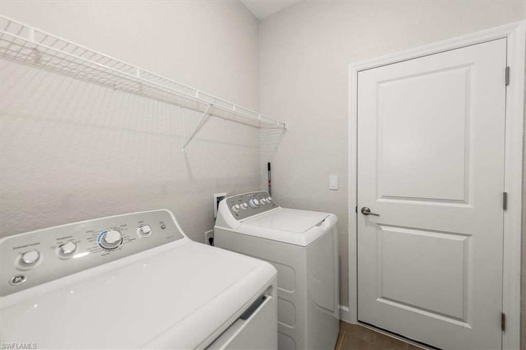 3061 Weston Manor Dr, Alva, FL 33920 Photo