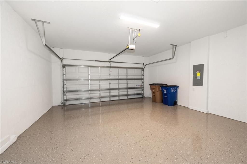 3061 Weston Manor Dr, Alva, FL 33920 Photo