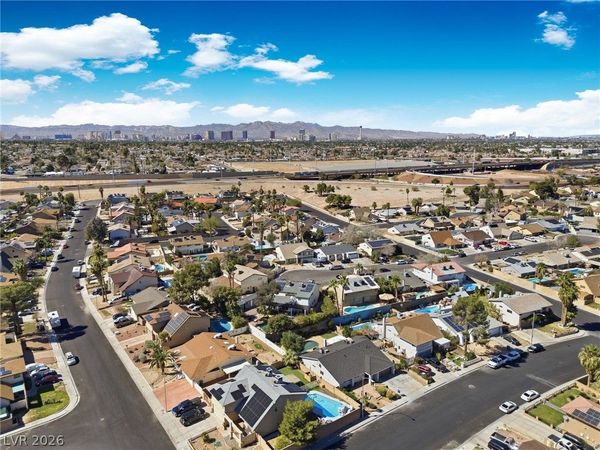 4341 Seville Street , Las Vegas, NV 89121