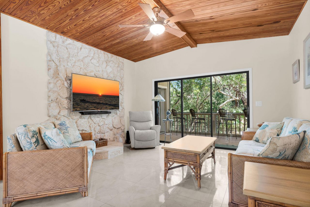 134 Artic Avenue, Tavernier, FL 33037 Photo