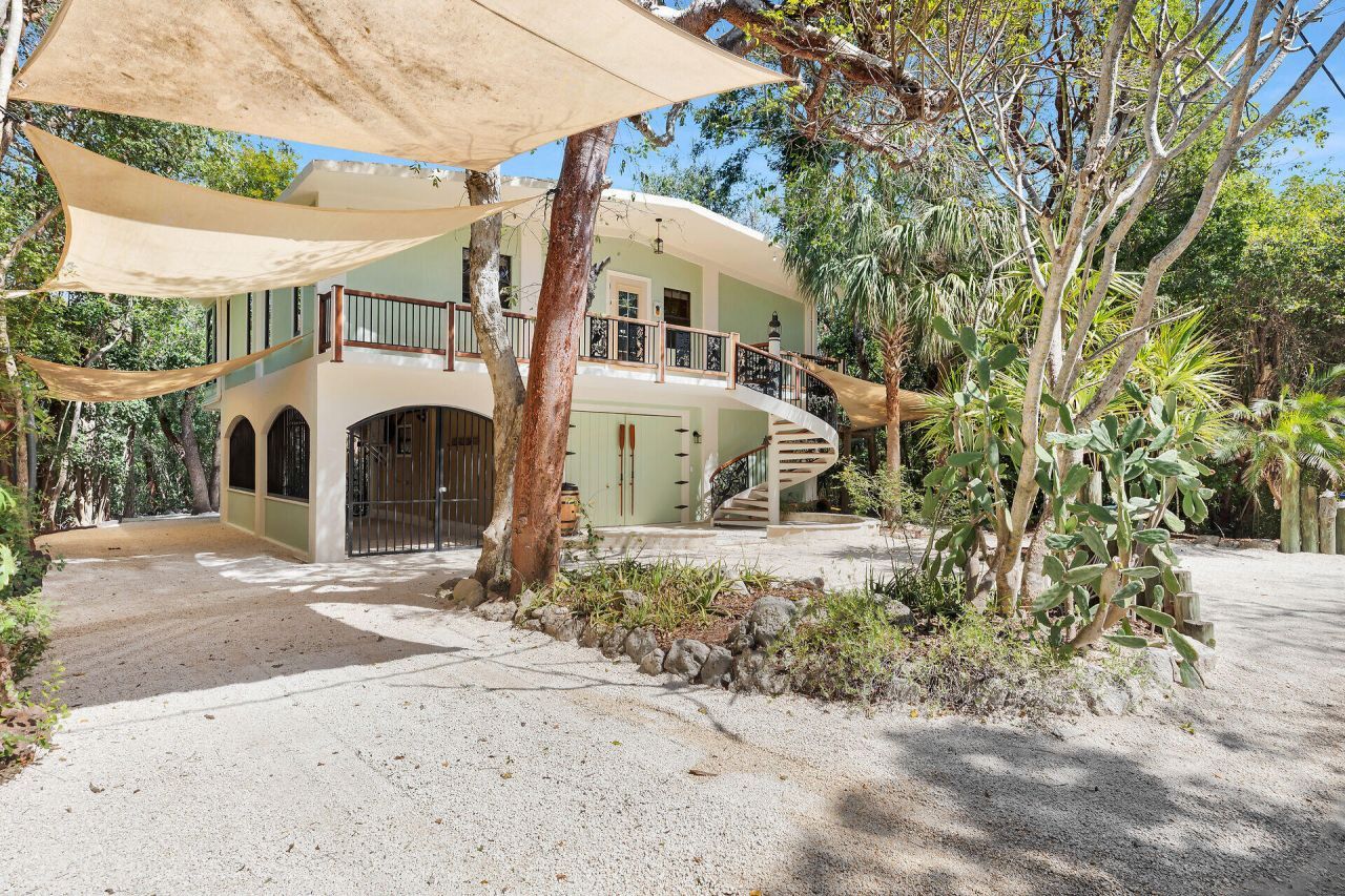 134 Artic Avenue, Tavernier, FL 33037 Photo