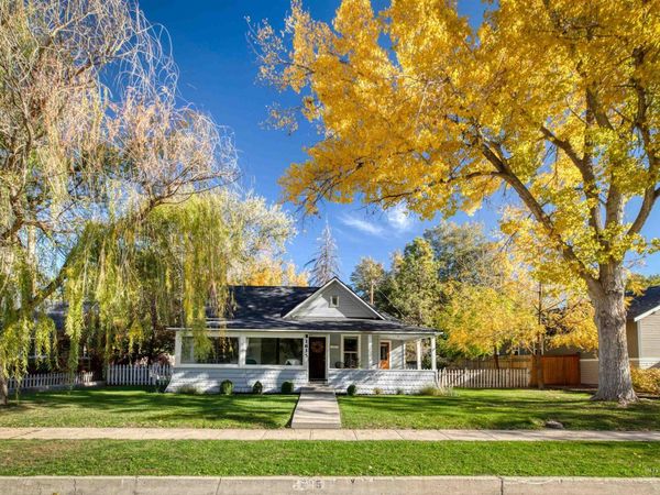 1615 Fillmore St, Caldwell, ID 83605