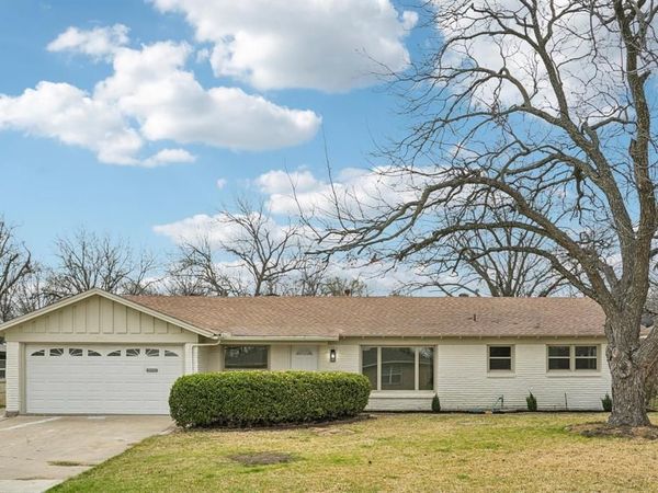 5905 Walraven Circle, Fort Worth, TX 76133