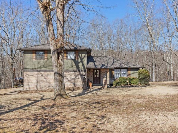 1175 Christy Ln, Tuscumbia, AL