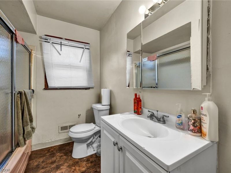 14001 Christine Avenue, Cleveland, OH 44105 Photo 16