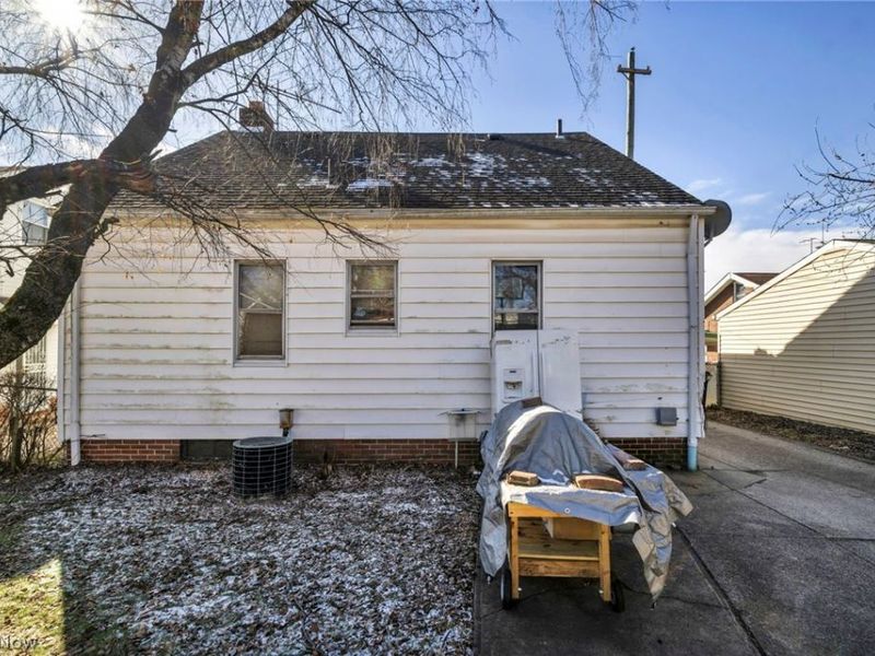 14001 Christine Avenue, Cleveland, OH 44105 Photo 45