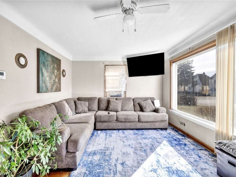 14001 Christine Avenue, Cleveland, OH 44105 Photo 9