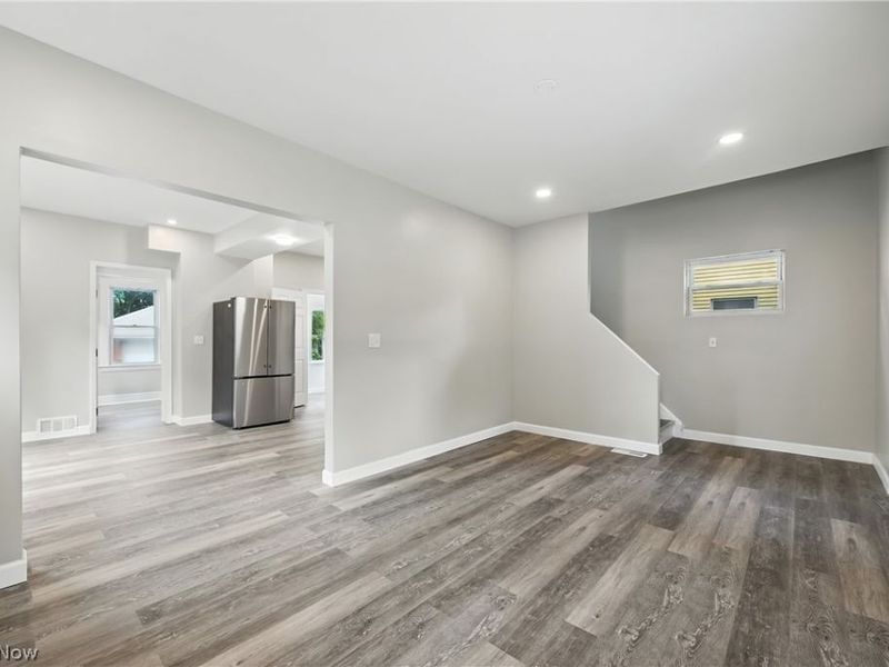 10402 Almira Avenue, Cleveland, OH 44111 Photo 17