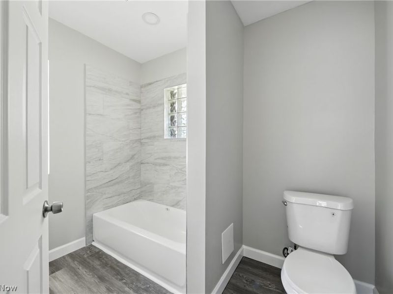 10402 Almira Avenue, Cleveland, OH 44111 Photo 33