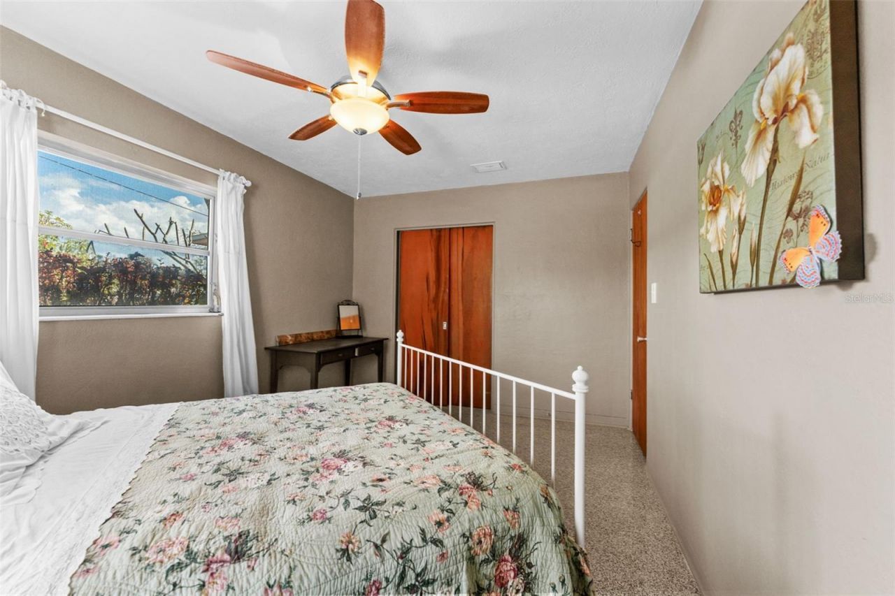 701 52nd Avenue S, Saint Petersburg, FL 33705 Photo